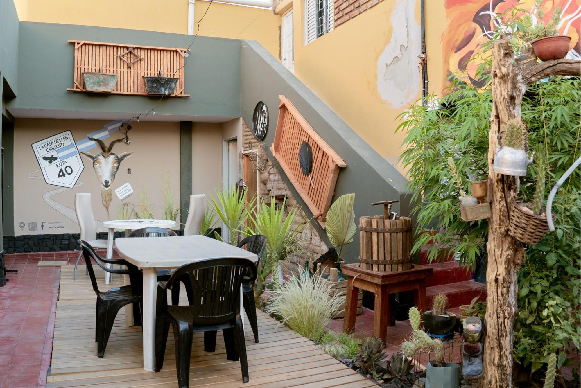 Hostel La Casa De Li - En Chilecito Exteriör bild